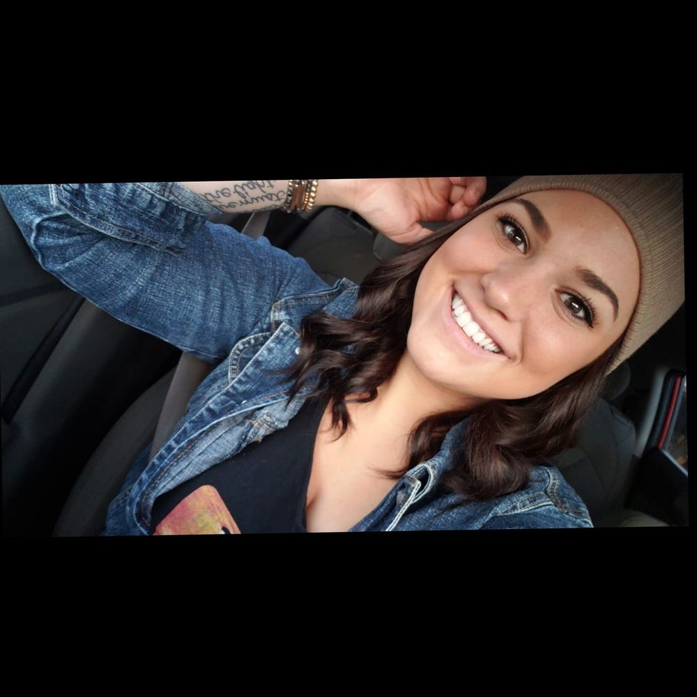 Meet your Posher, Cait